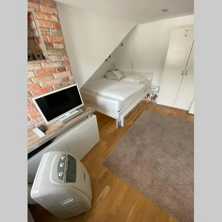 Appartement Dg Mit Separatem Eingang Nahe Dusseldorf